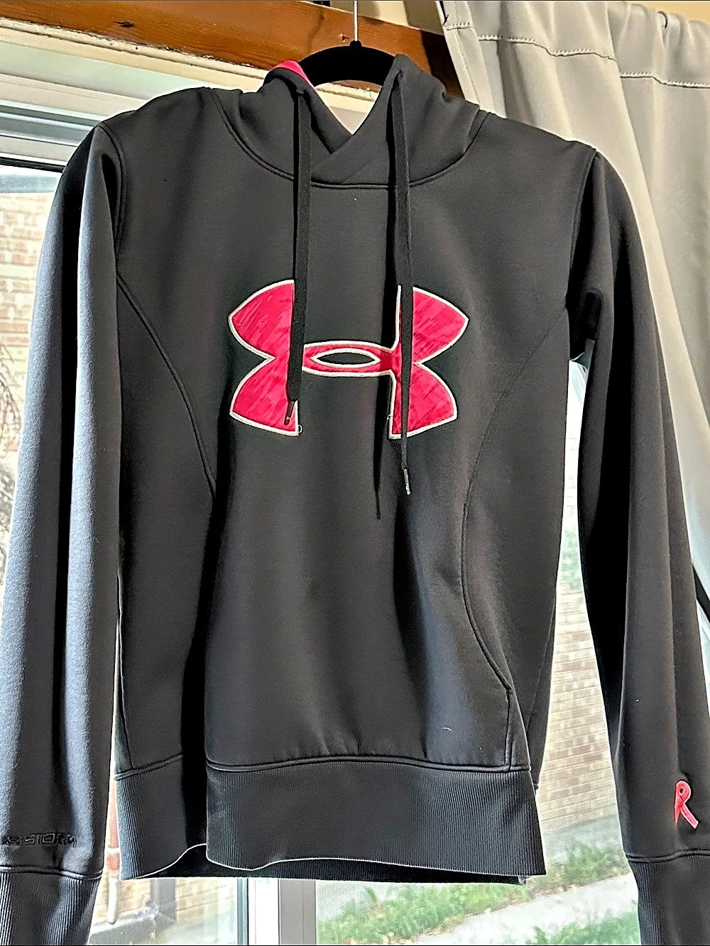 Under Armour Storm ColdGear Pink Ribbon Hoodie Gray & Pink Size Small